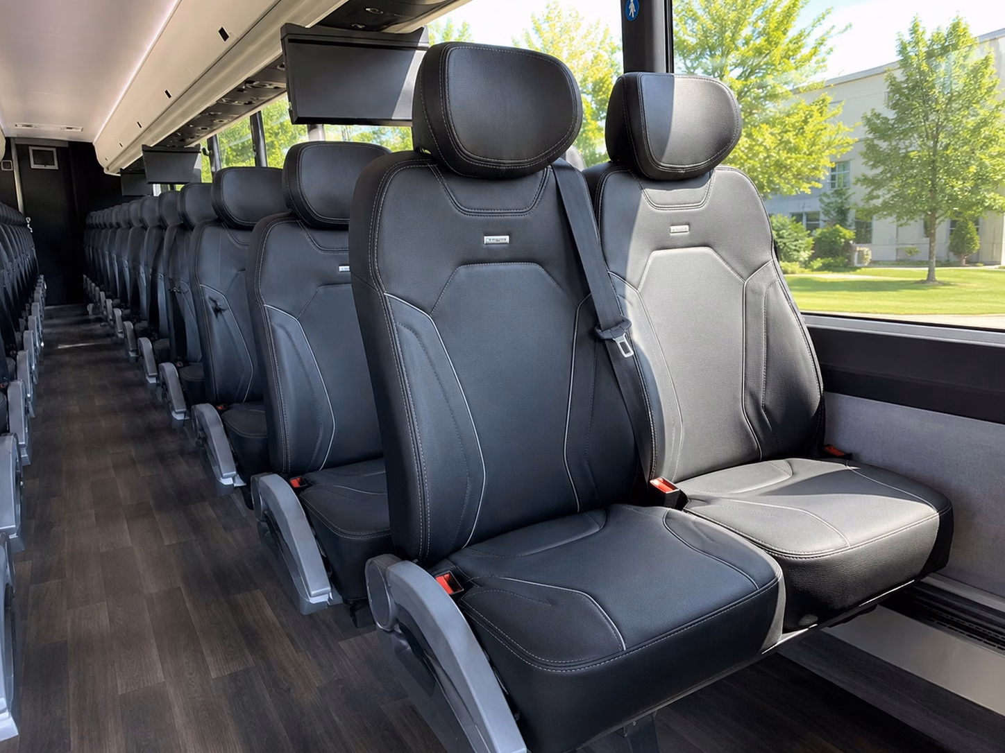 book a bus for houston rockets games at toyota center