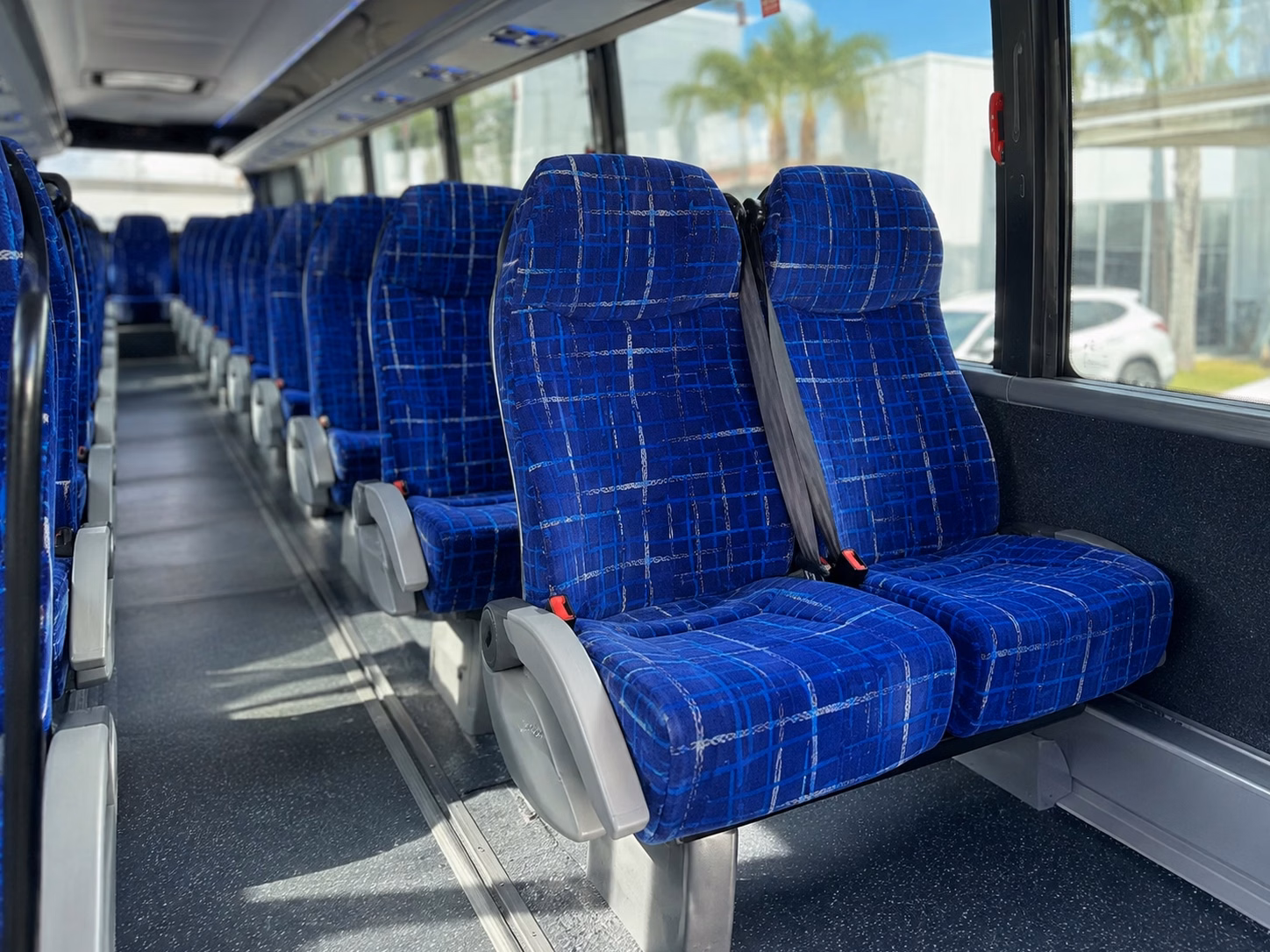 minibus and charter bus rentals for houston astros games at minute maid park
